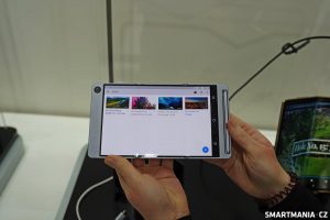 Samsung foldable rollable MWC 2023 15
