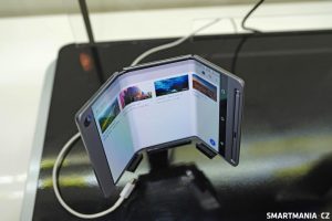 Samsung foldable rollable MWC 2023 24