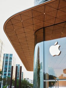 Apple BKC Mumbai India media preview handcrafted timber ceiling 01