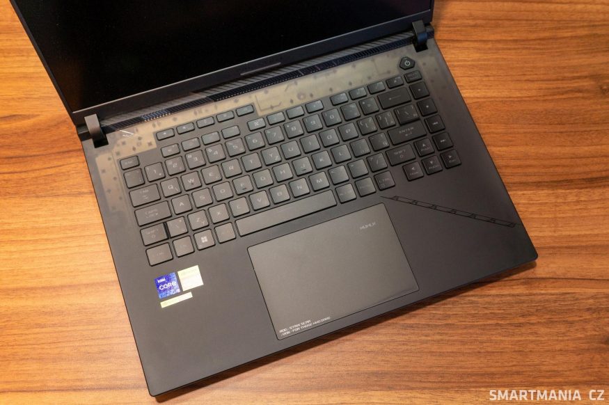 Asus Rog Strix Scar 16 003