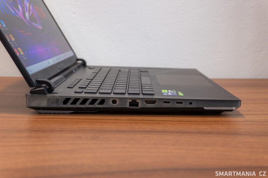 Asus Rog Strix Scar 16 016