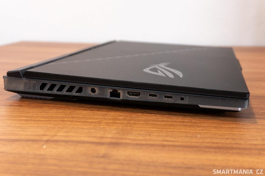 Asus Rog Strix Scar 16 024
