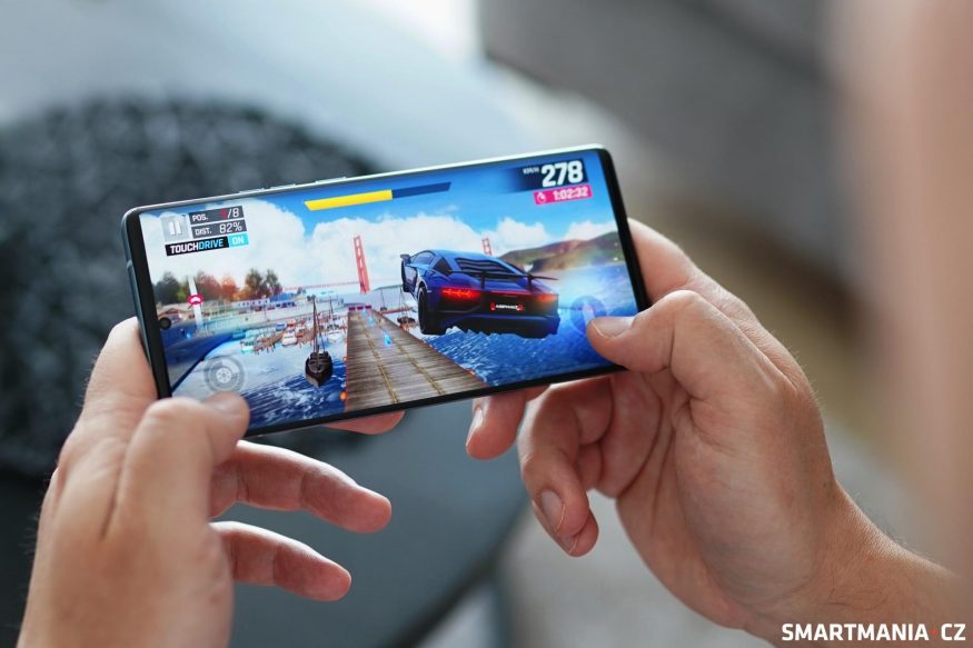 Motorola Edge 40 Pro 04 recenze