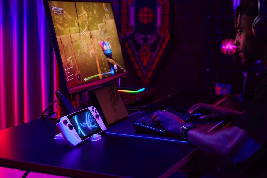 ROG Ally lifestyle 09