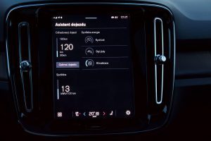 XC40 4