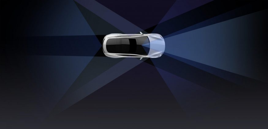 tesla kamery