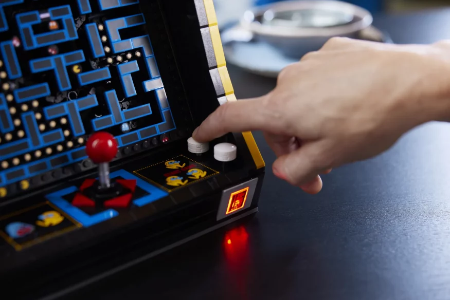 10323 Lifestyle 06PAC MAN Bandai Namco Entertainment Inc.jpg