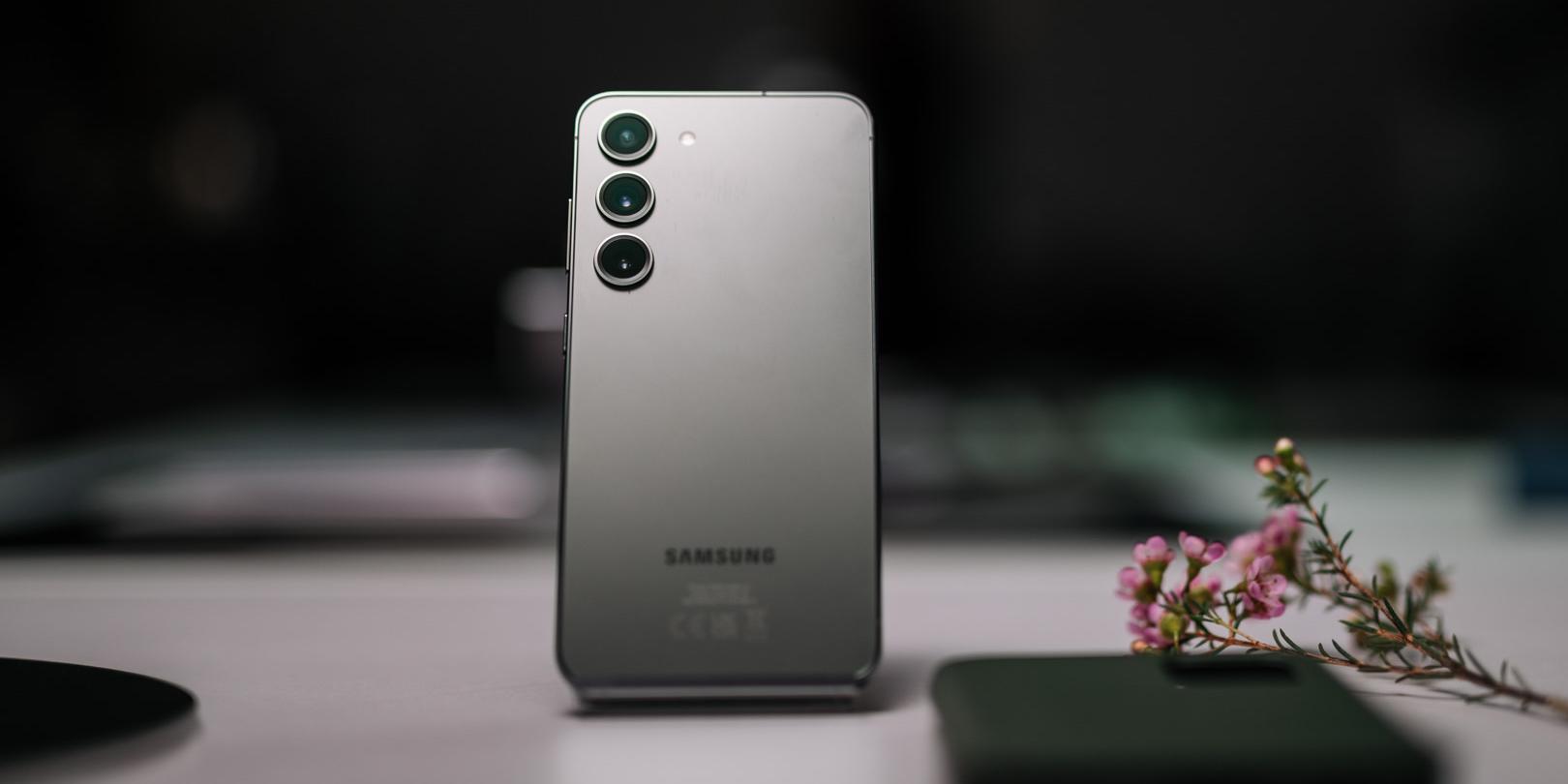 900 450 Samsung Galaxy S23
