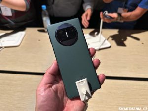 Huawei Mate X3 03