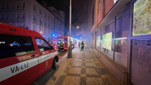 pozar auto praha 2