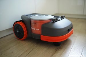 Robotická sekačka Segway Navimow