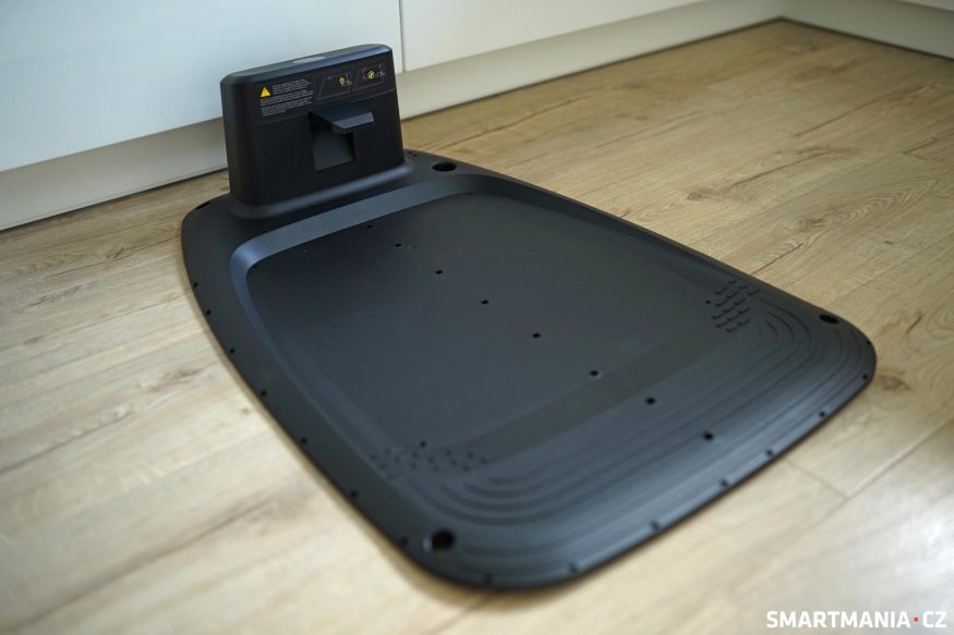 Nabíjecí stanice pro sekačku Segway Navimow