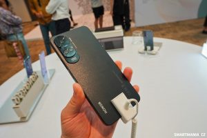 Honor 90 Lite na představení v Paříži