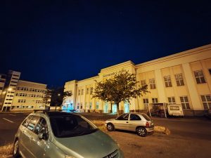 noční fotografie z širokoúhlého fotoaparátu telefonu Honor 90