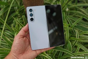 Samsung Galaxy Z Fold 5 v otevřeném stavu