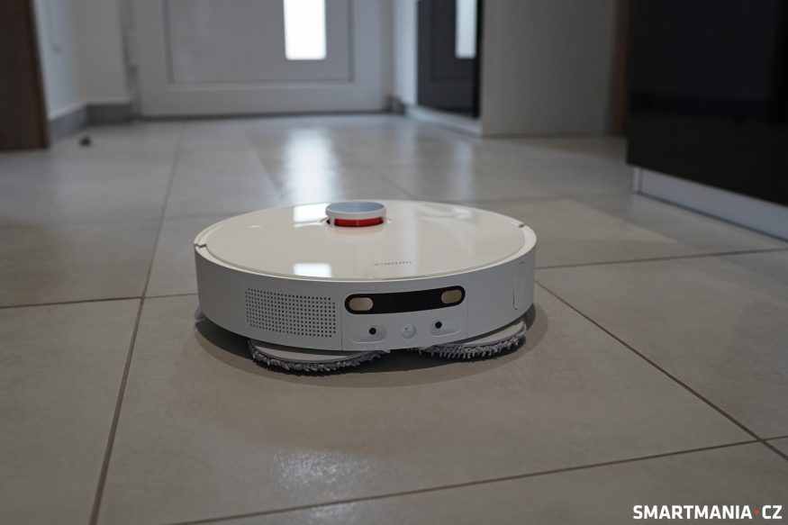 Xiaomi Robot Vacuum X10+ při vysávání a mopování