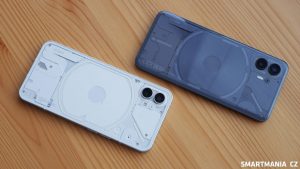 Nothing Phone 1 v porovnání s Nothing Phone 2