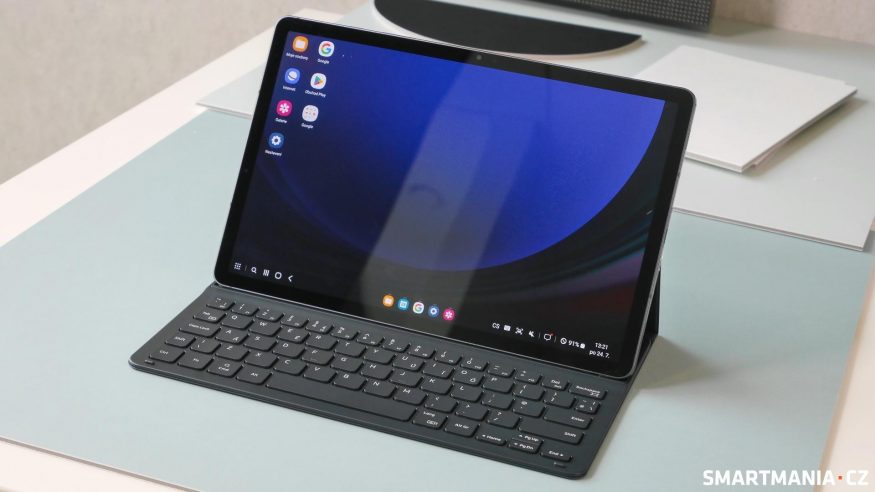 Tablet Samsung Galaxy Tab S9 Ultra s klávesnicovým krytem