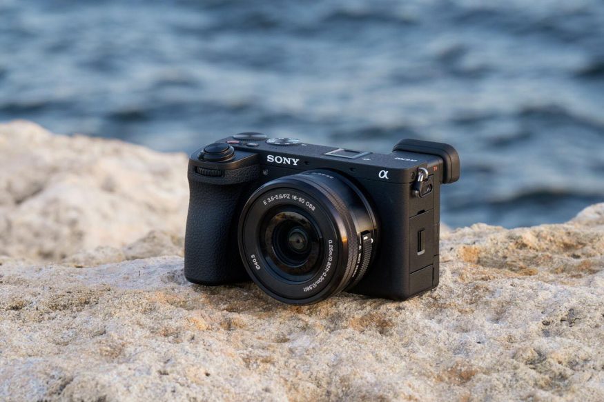 lifestylový snímek fotoaparátu sony alpha a6700