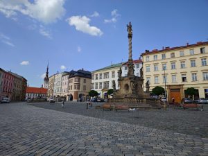 Snímek z hlavního fotoaparátu Nubie RedMagic 8S Pro