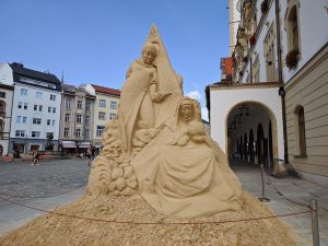 Snímek z hlavního fotoaparátu Nubie RedMagic 8S Pro