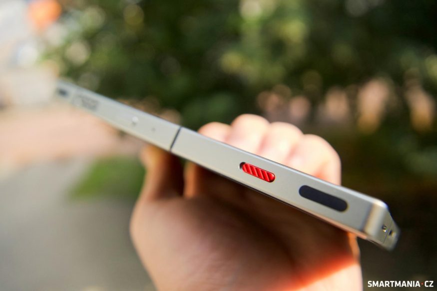 Herní tlačítko telefonu Nubia RedMagic 8S Pro Herní tlačítko telefonu Nubia RedMagic 8S Pro