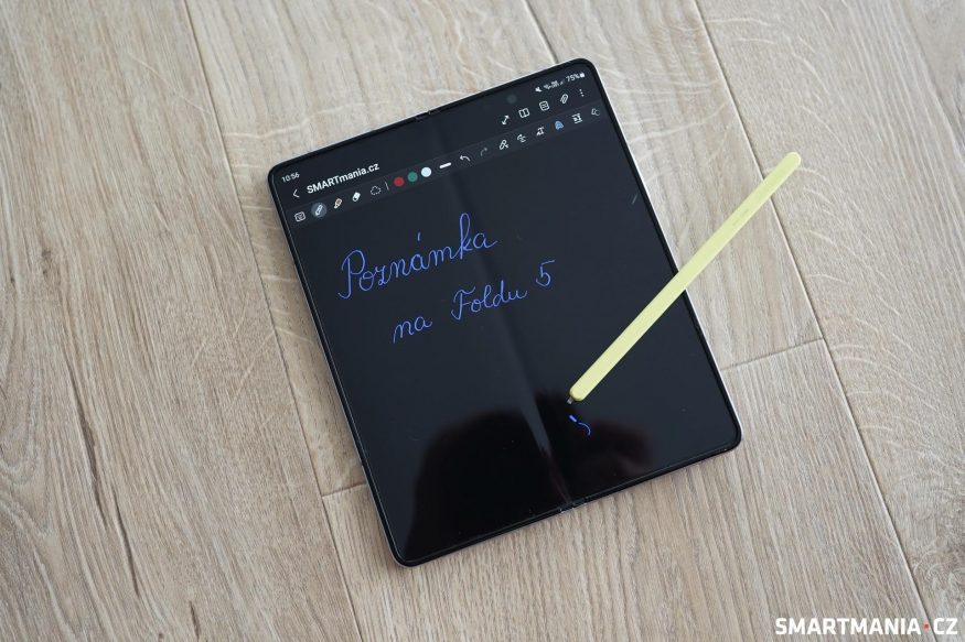 Samsung Galaxy Z Fold 5 a poznámka na displeji