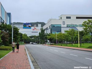 Smart City - venkovní prostory továrny Samsungu