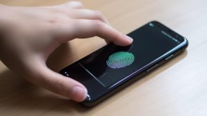 Čtečka otisků prstů na telefonu