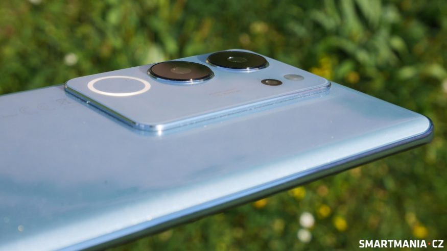 Detail na fotoaparát Vivo V29