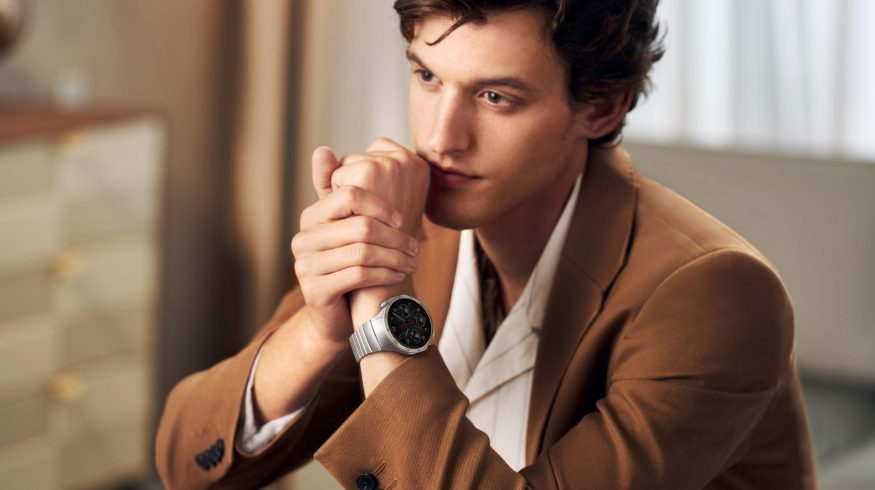 Huawei Watch GT 4 na ruce uživatele Huawei Watch GT 4 na ruce