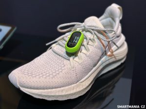 Xiaomi Smart Band 8 můžete nosit klidně i na botě