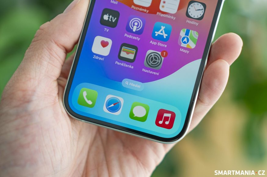 iPhone 15 má stále stejné rámečky