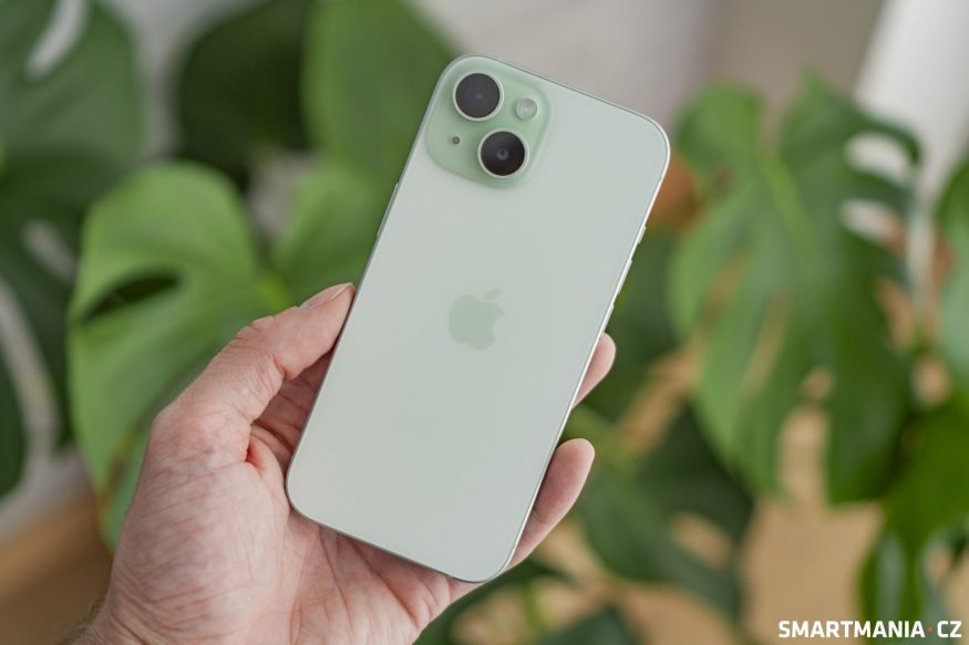 iPhone 15