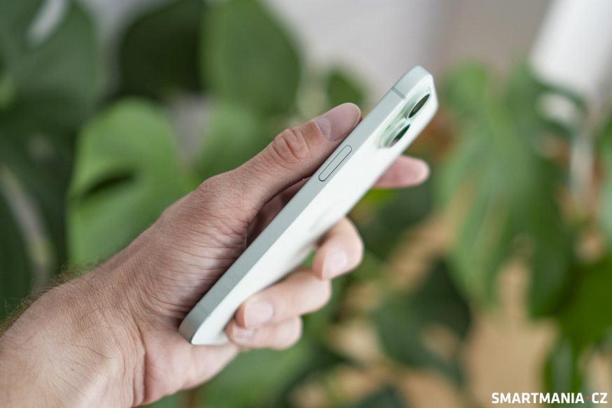 iPhone 15 — Rozmístění ovládacích prvků se nezměnilo