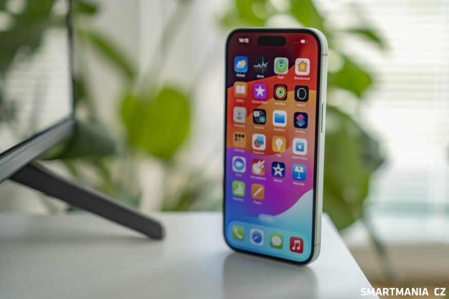iPhone 15