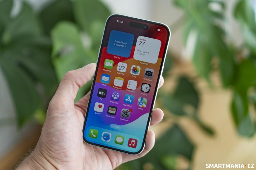 iPhone 15 dostal funkční prvek z řady Pro v podobě Dynamic Islandu iPhone 15 dostal funkční prvek z řady Pro v podobě Dynamic Islandu