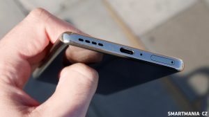 Infinix Zero 30 5G, detail na spodní hranu