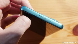 Horní hrana Motorola Edge 40 Neo