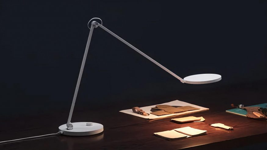 Chytrá lampička Xiaomi Smart LED Desk Lamp Pro