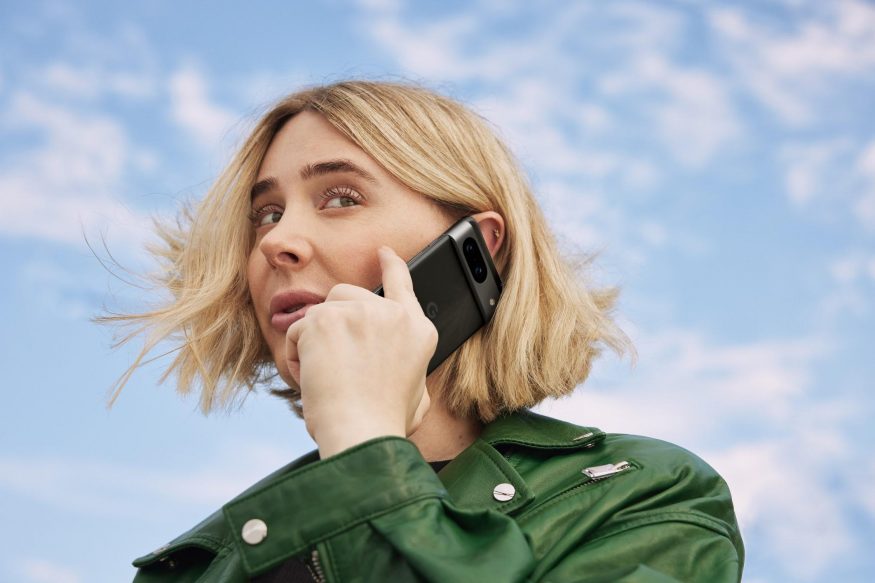 Pixel 8 (2) Smartphone Pixel 8 na oficiálním snímku