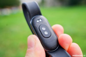 Detailní pohled na zadní stranu Xiaomi Smart Band 8