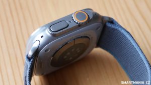 Pravá strana Apple Watch Ultra 2