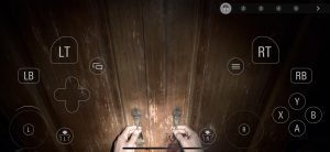 Resident Evil Village na iPhonu, snímek obrazovky