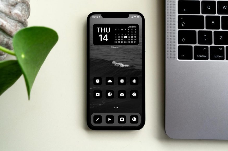 Better Black Icon pack patří mezi majiteli iPhonu mezi nejoblíbenější