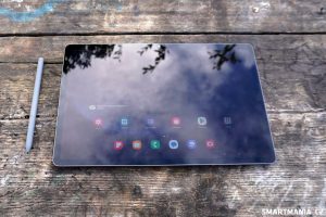 Tablet je poměrně velký, což se na práci hodí