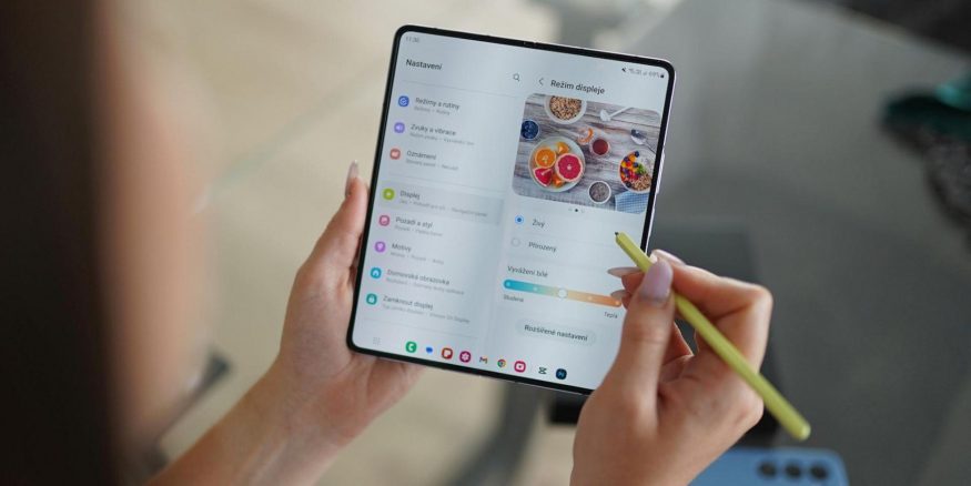 Skládací telefon Samsung Galaxy Z Fold 5