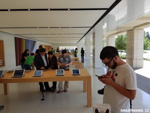 Legendární Apple Store v Infinite Loop