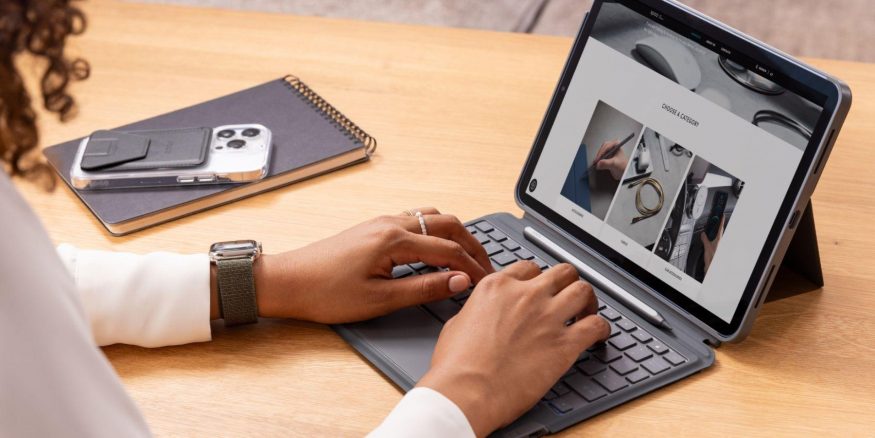 Příslušenství Epico Keyboard Case pro Apple iPad 10