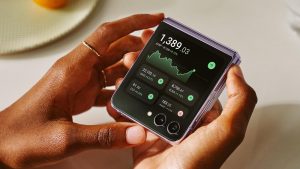Samsung Galaxy Z Flip5 na oficiálním tiskovém snímku